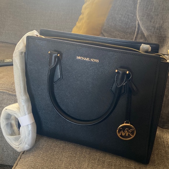 Michael Kors black purse - Picture 1 of 4